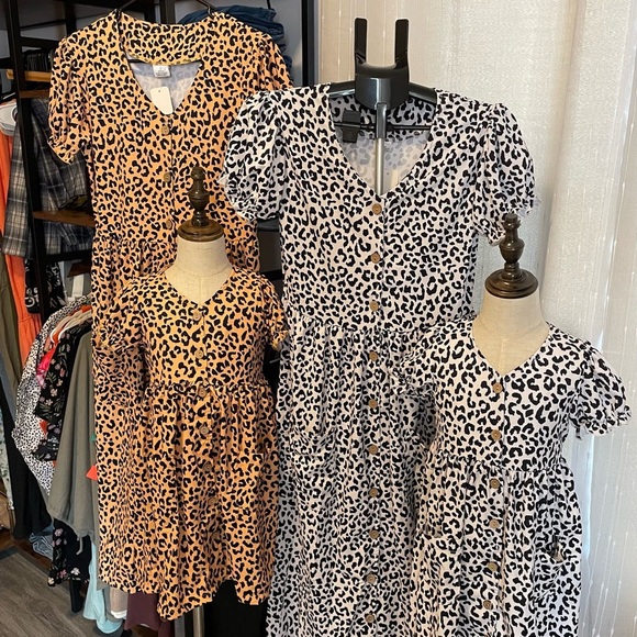 Leopard print mommy and me dresses - Picture 1 of 3